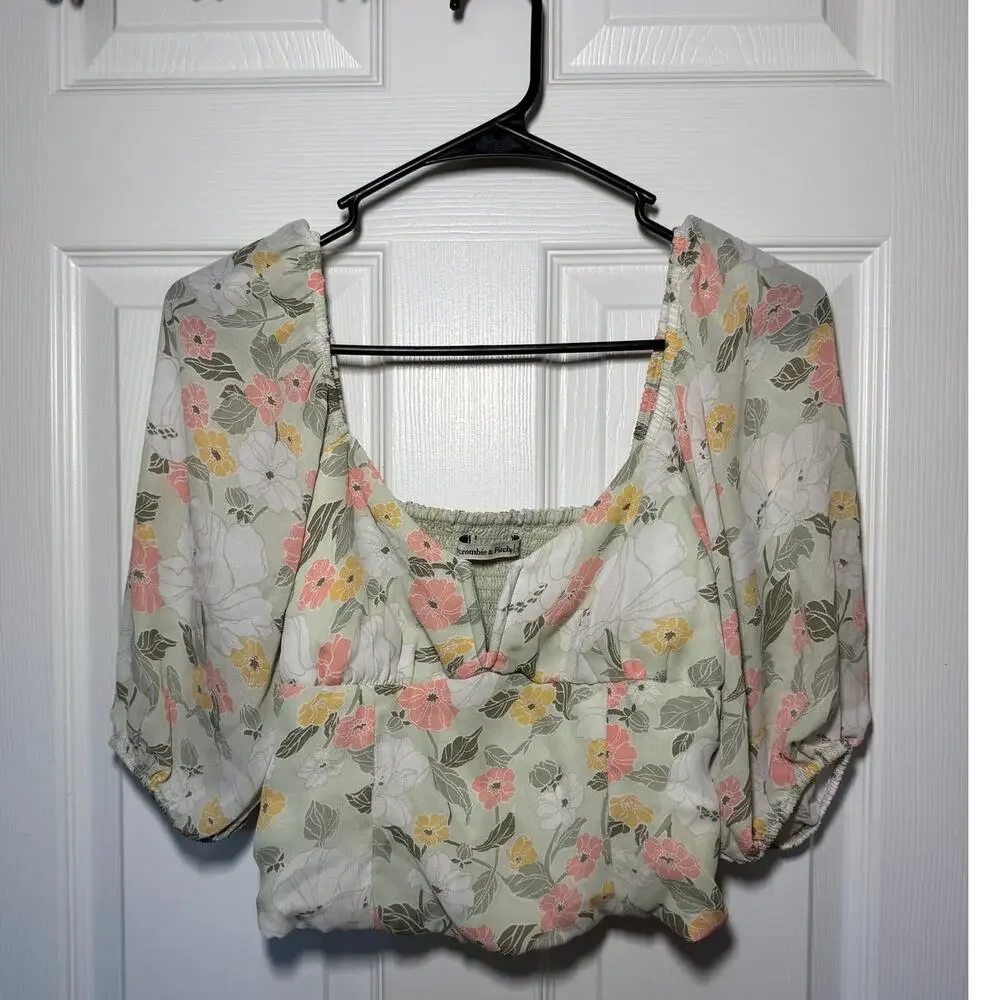 Abercrombie Puff Sleeve Floral Crop Top Size Extra Small V Bust Detail